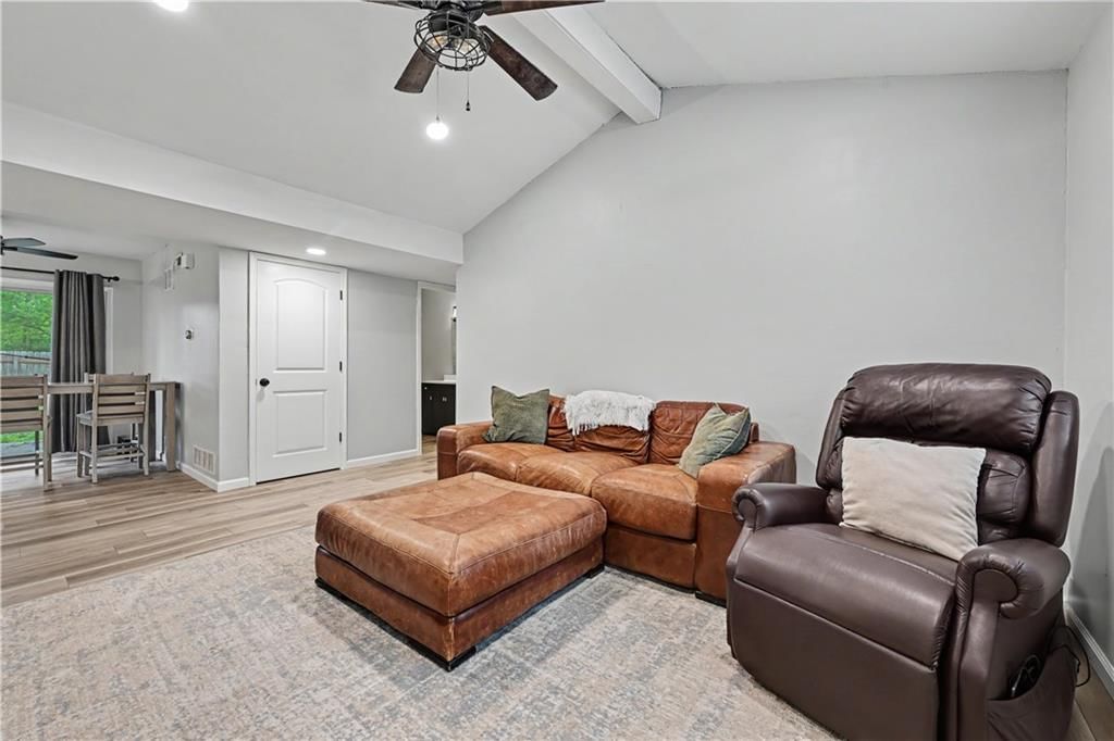 3804 Shadybrook Lane — photo 11