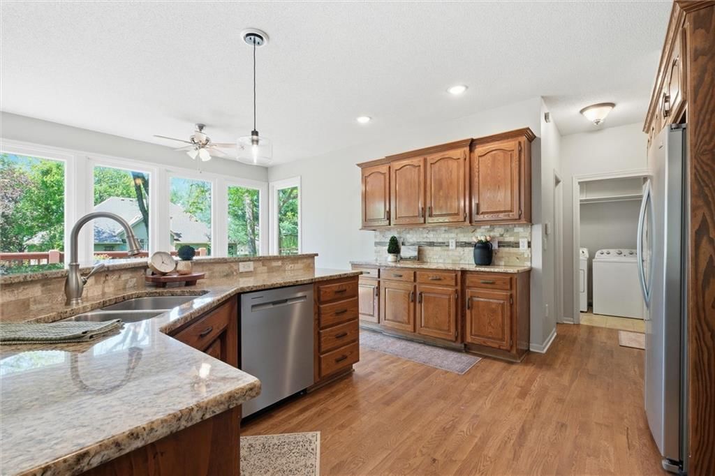 8016 N Chatham Avenue — photo 12