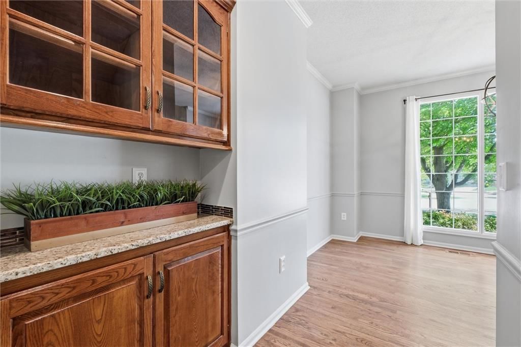 8016 N Chatham Avenue — photo 14