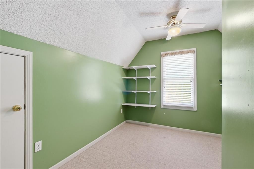 8016 N Chatham Avenue — photo 23