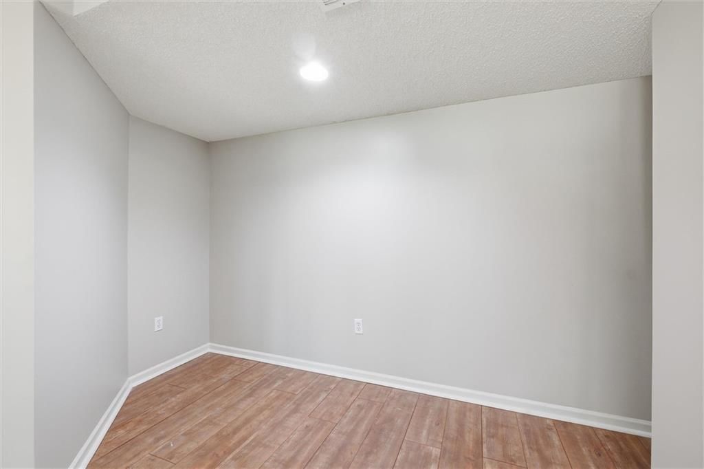 8016 N Chatham Avenue — photo 35