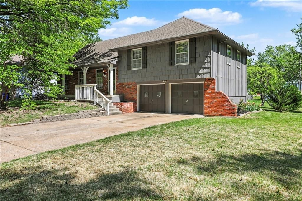 12931 Smalley Avenue — photo 5