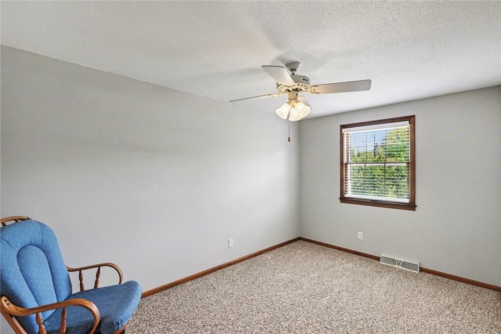 12931 Smalley Avenue — photo 18