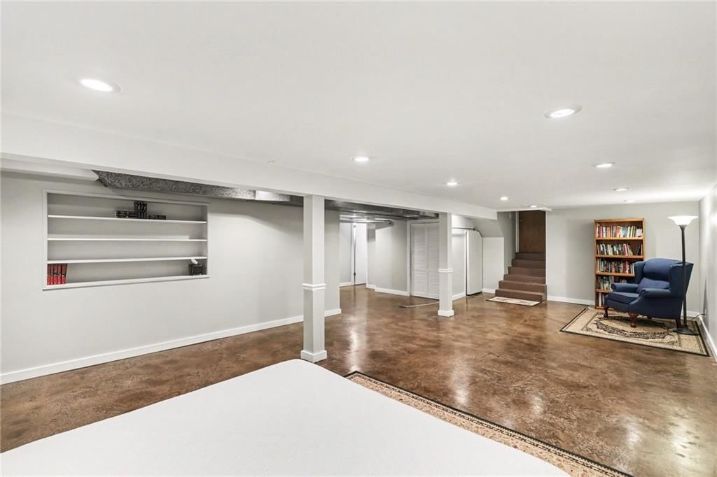 12931 Smalley Avenue — photo 24