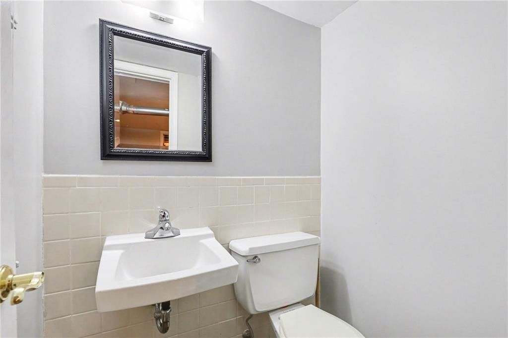 12931 Smalley Avenue — photo 25