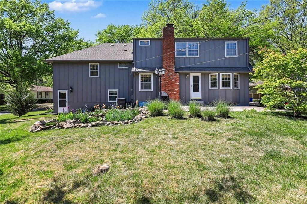 12931 Smalley Avenue — photo 29