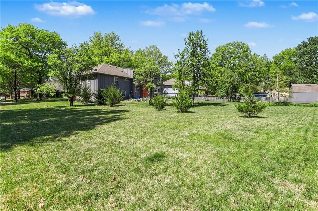 12931 Smalley Avenue — photo 30