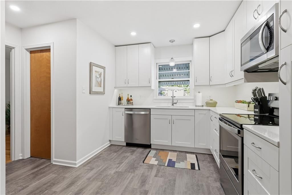 5302 Flint Street — photo 12