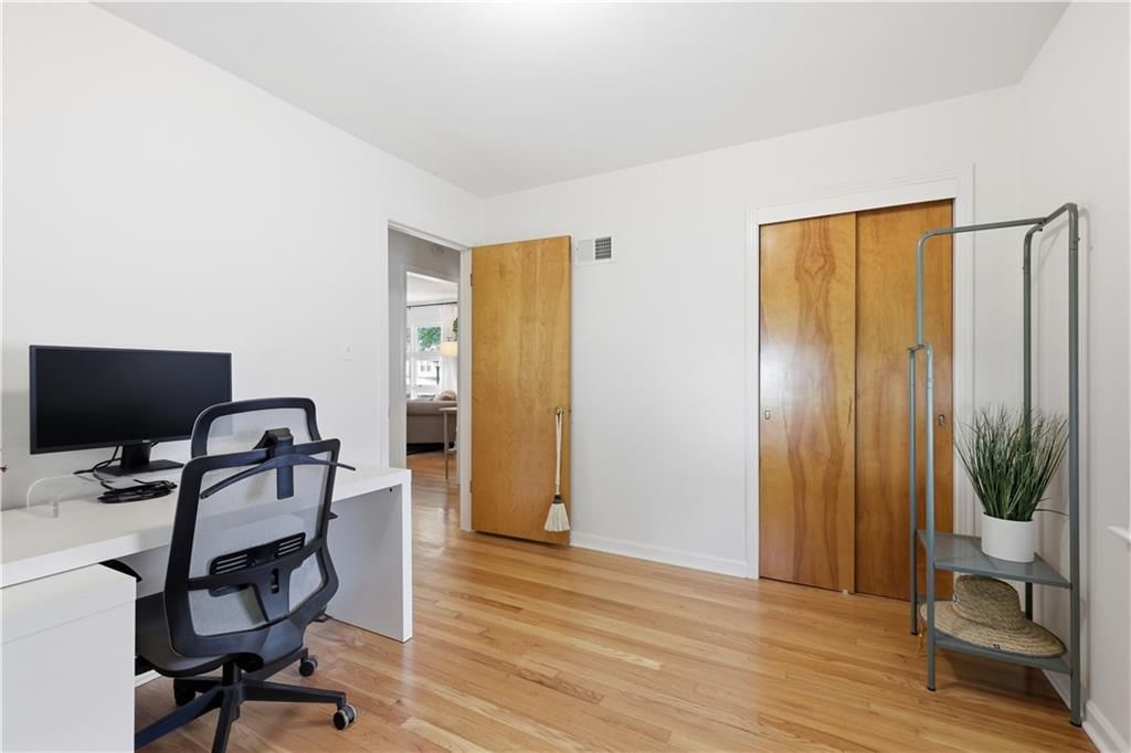 5302 Flint Street — photo 23