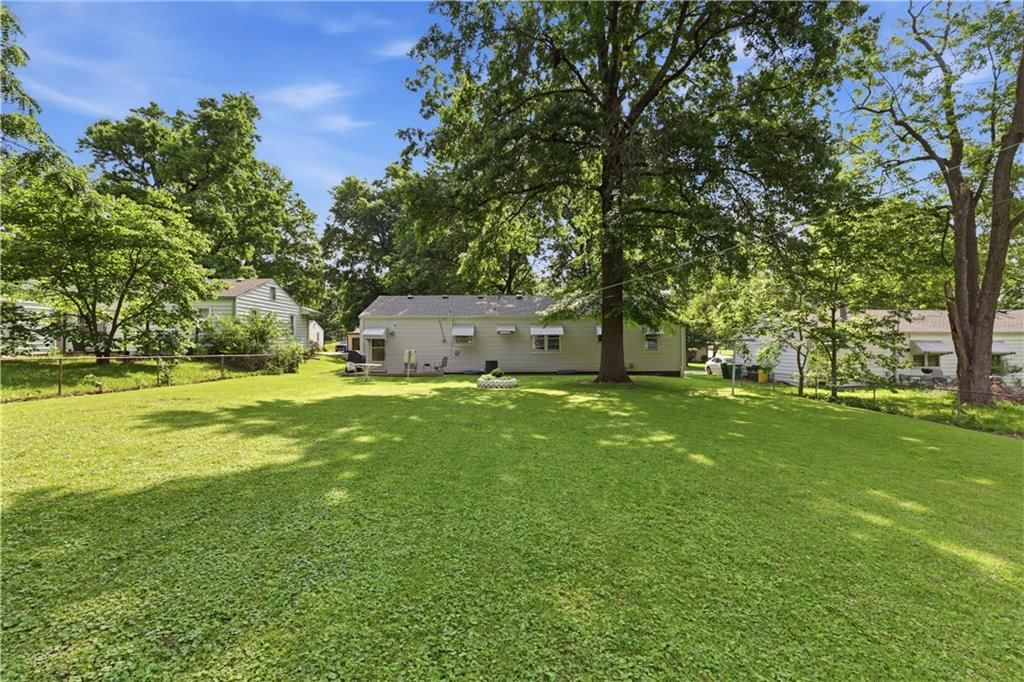 5302 Flint Street — photo 33