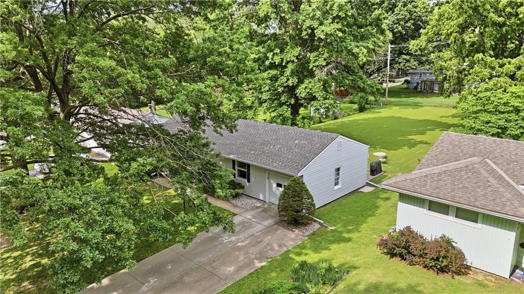5302 Flint Street — photo 38