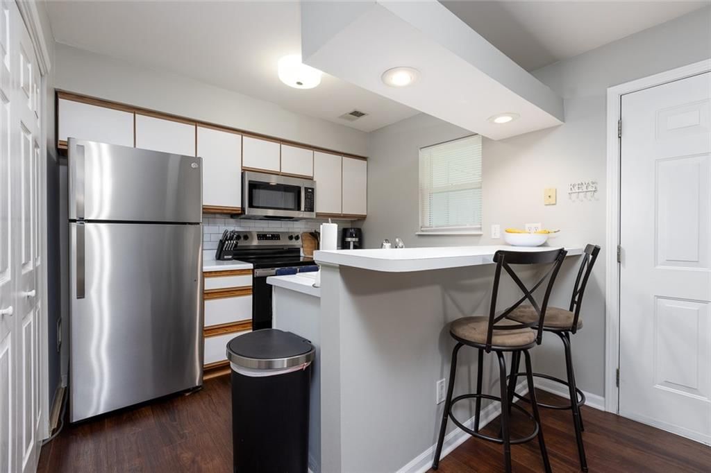 6834 N Olive Street — photo 5