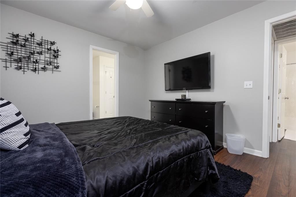6834 N Olive Street — photo 9