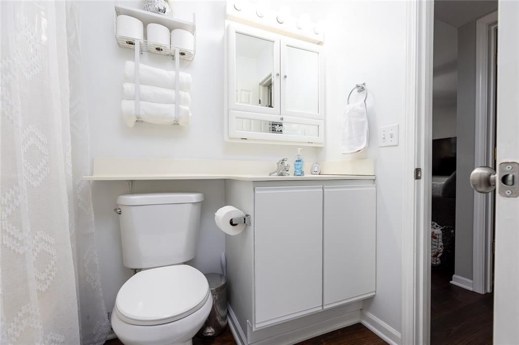 6834 N Olive Street — photo 17