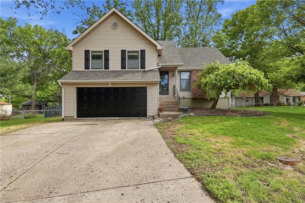 16405 E Gudgell Court, Independence, MO