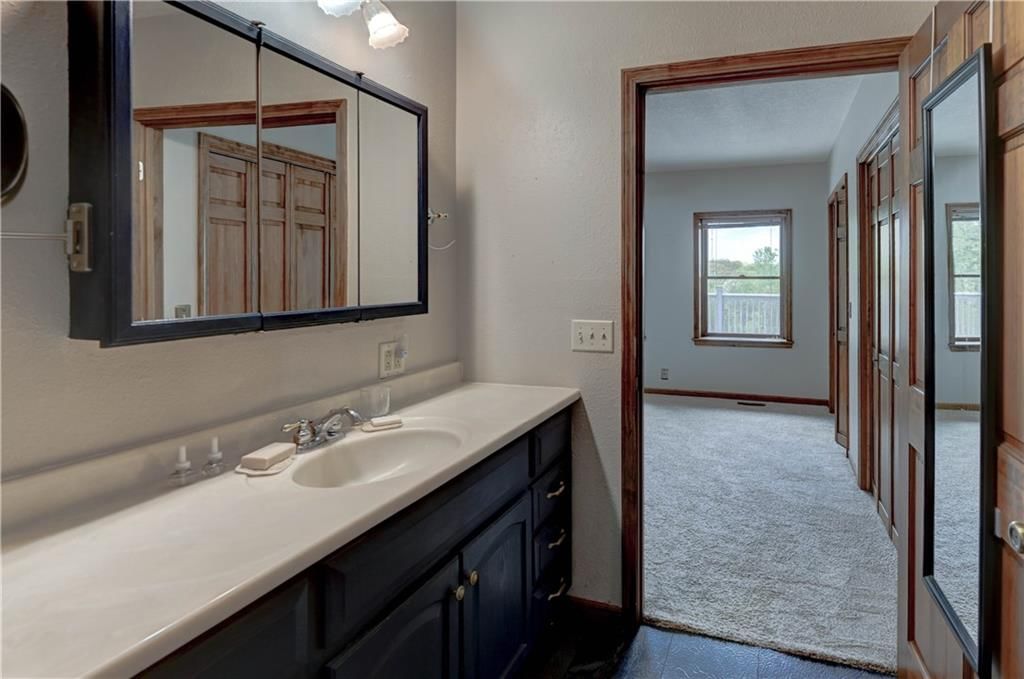 10306 SW STATE ROUTE JJ Highway — photo 35