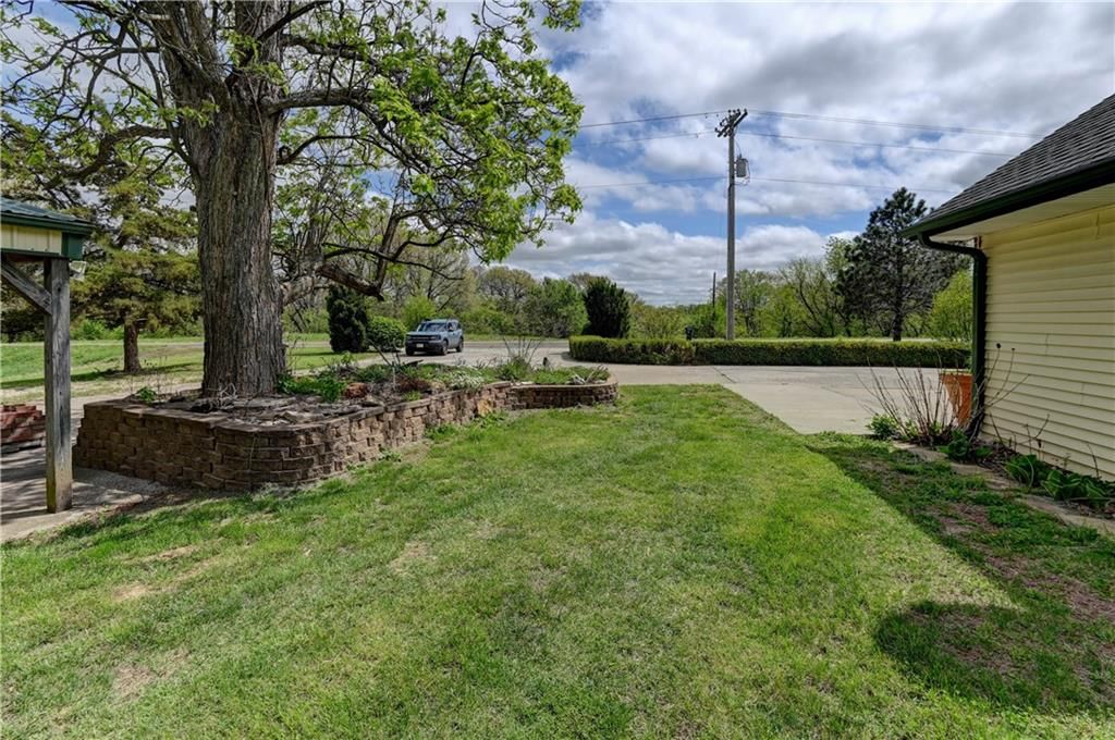 10306 SW STATE ROUTE JJ Highway — photo 43