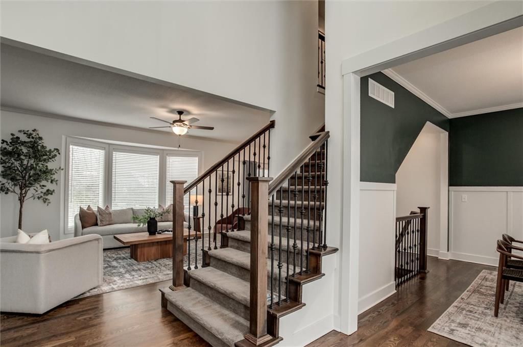 7370 N Lamar Avenue — photo 3