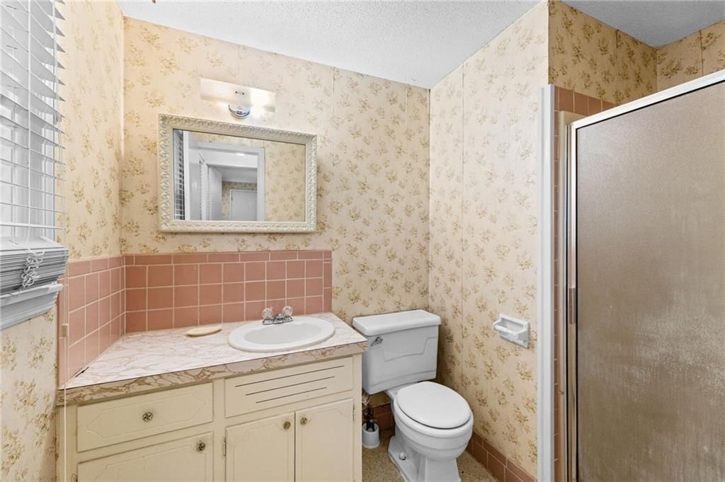 1610 NE 68th Street — photo 26