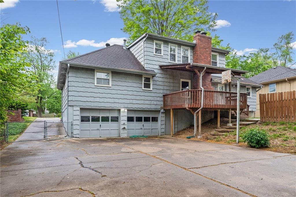 1610 NE 68th Street — photo 37