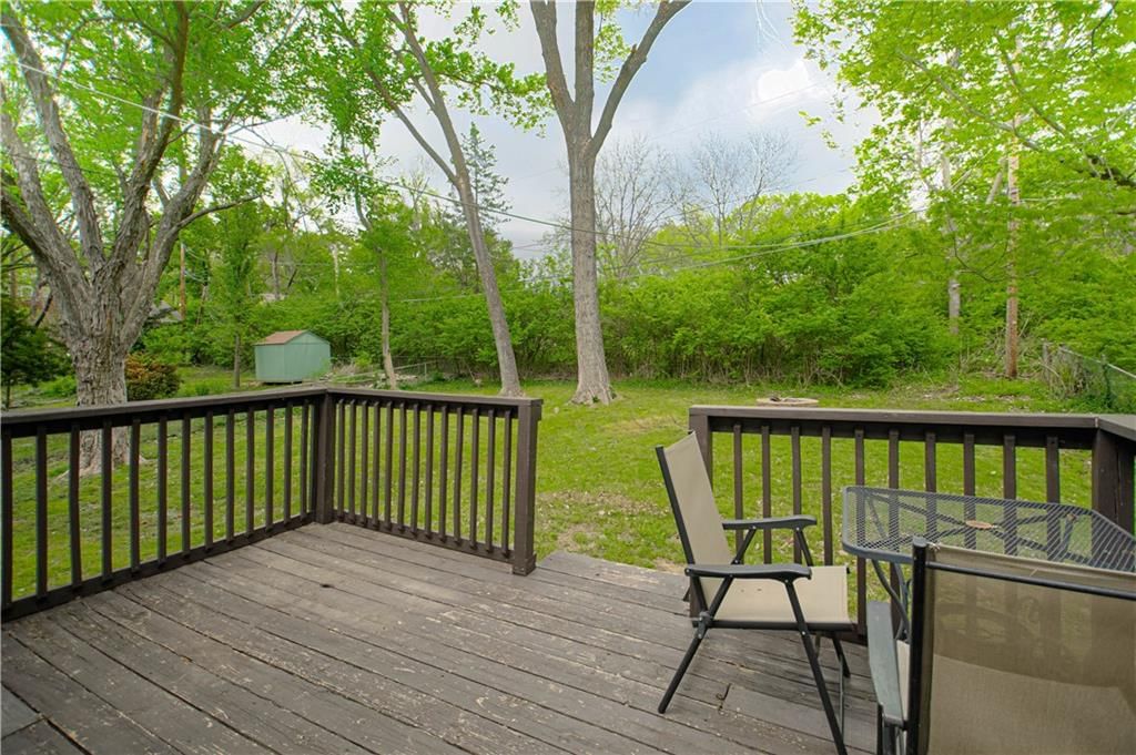 10719 Mersington Avenue — photo 25