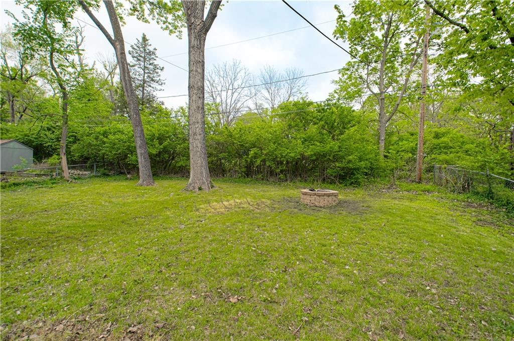 10719 Mersington Avenue — photo 27