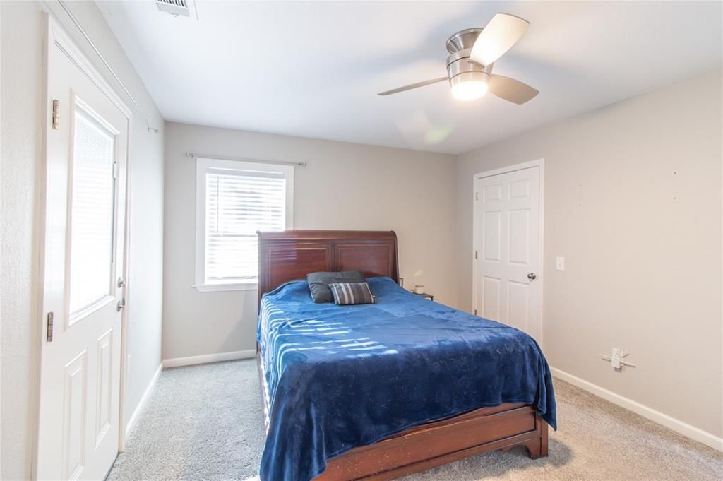 502 Mallory Court — photo 13