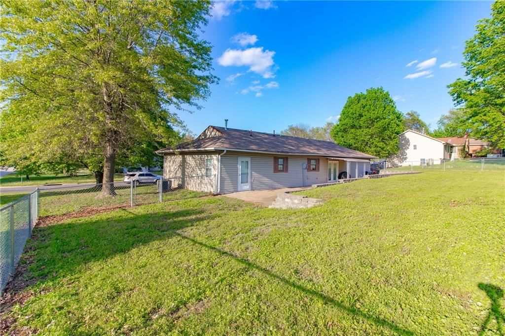 502 Mallory Court — photo 21