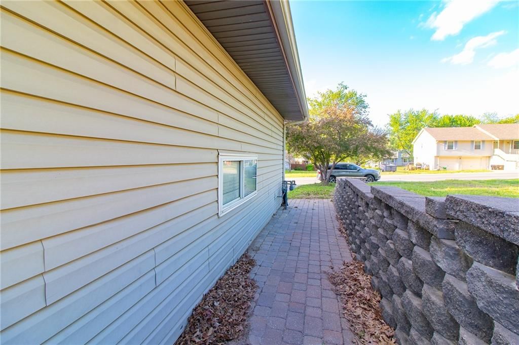 502 Mallory Court — photo 35