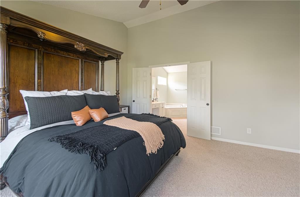 1014 NE 92nd Court — photo 23