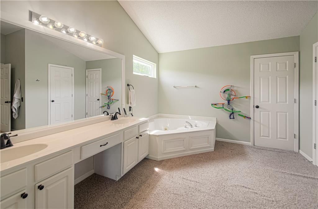 1014 NE 92nd Court — photo 24