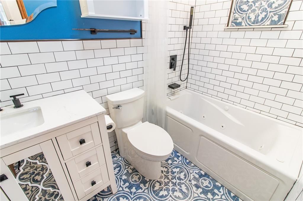 816 E Market Street — photo 25