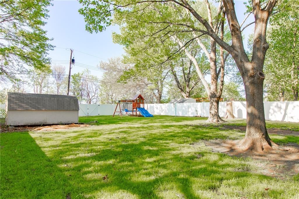 816 E Market Street — photo 29
