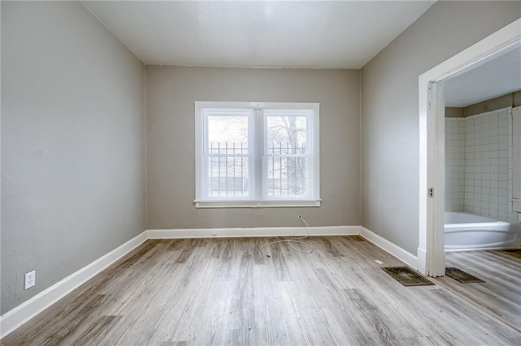 301 Lawndale Avenue — photo 11
