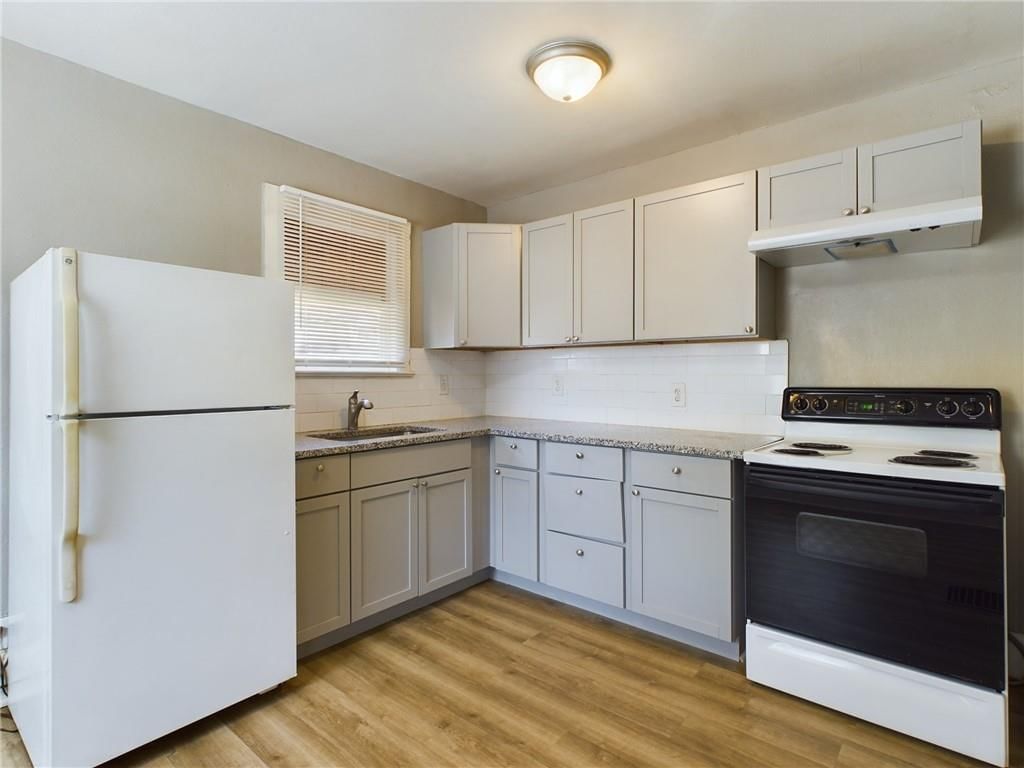 301 Lawndale Avenue — photo 19