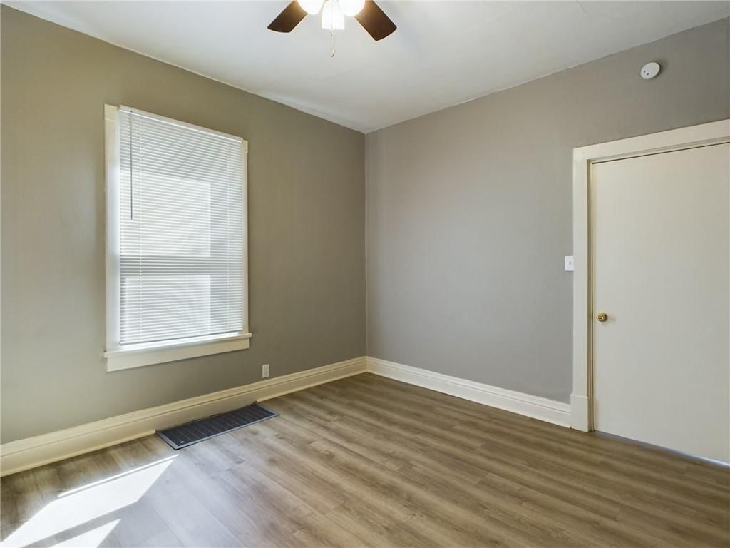 301 Lawndale Avenue — photo 25