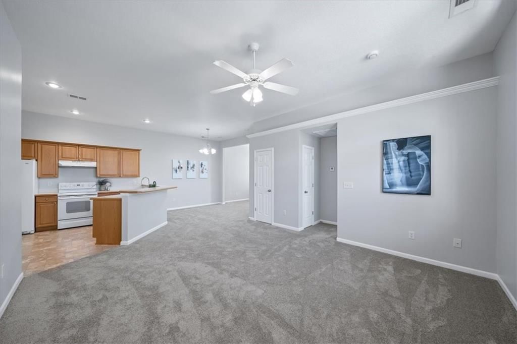 18630 W 158th Place — photo 2