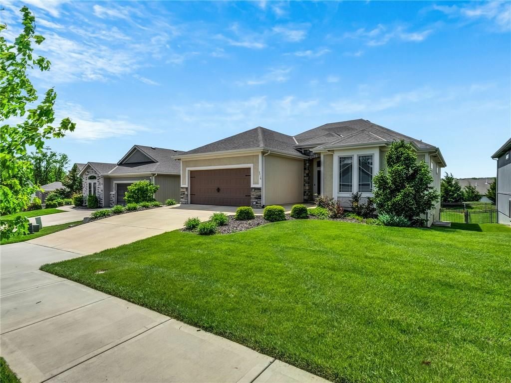 4916 Tallgrass Street — photo 2
