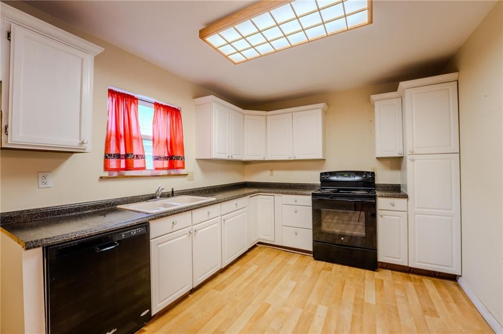 421 N 12th Street — photo 11