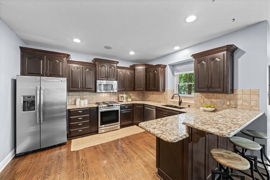 2408 SW REGENCY Drive — photo 16