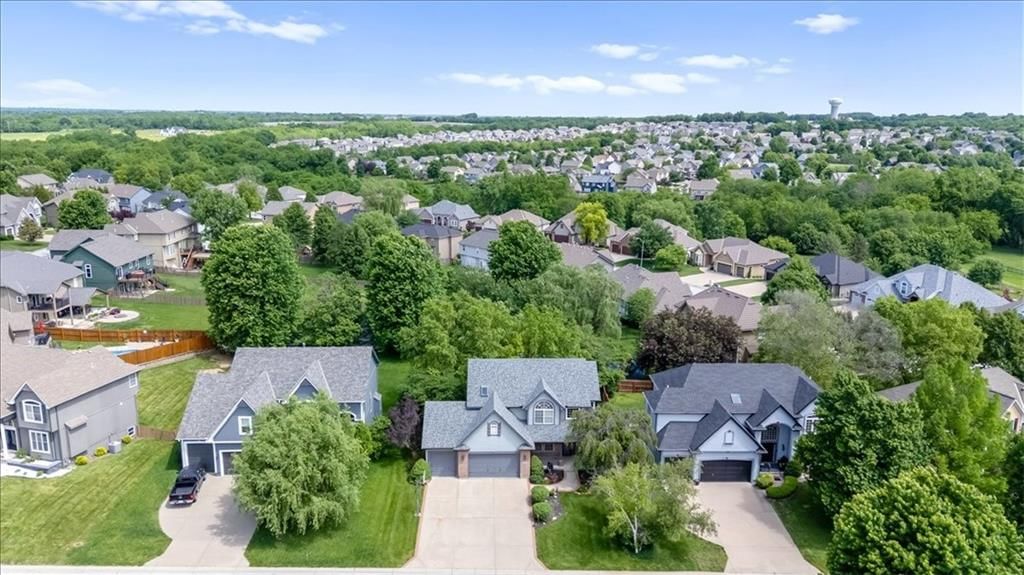 2408 SW REGENCY Drive — photo 48