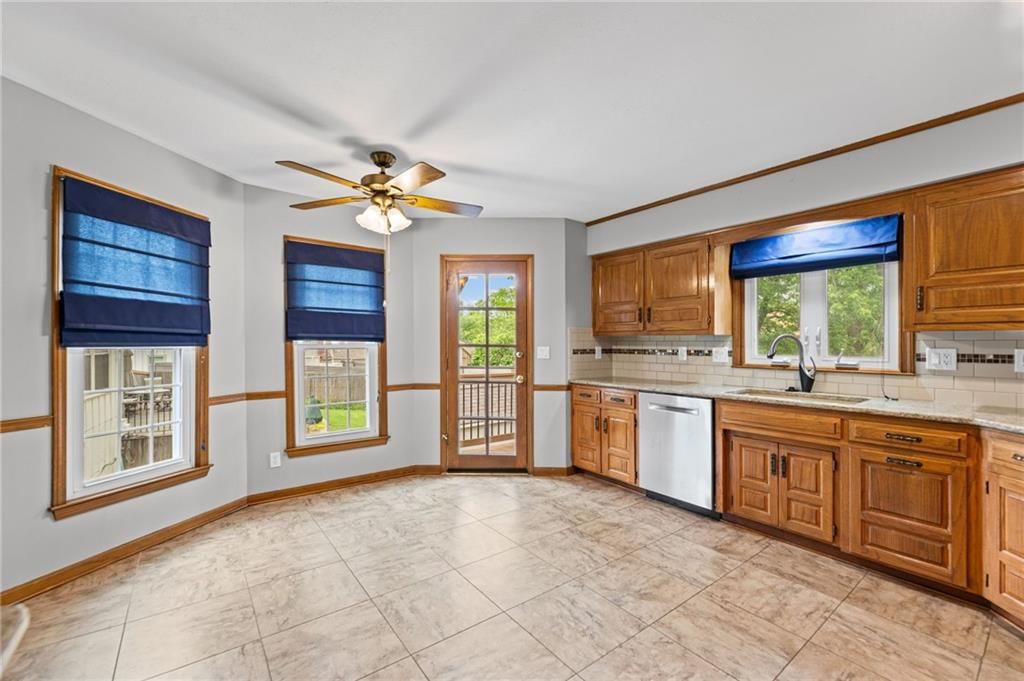 9833 W 101st Terrace — photo 9
