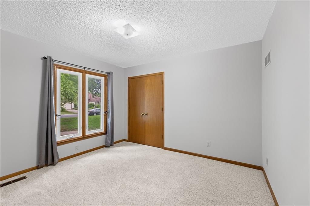 9833 W 101st Terrace — photo 17