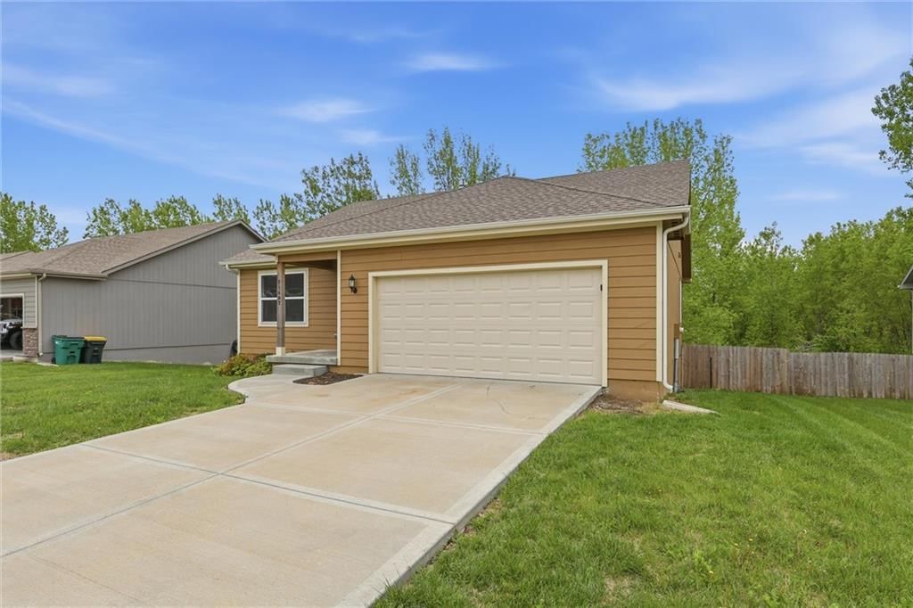 21407 W 216th Street — photo 3