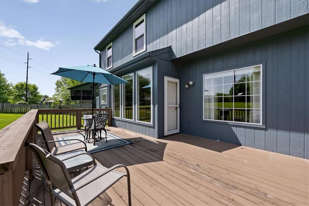 4905 Lone Elm Street — photo 36