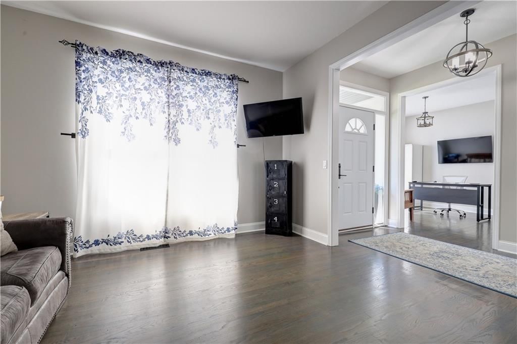 125 SE Battery Point — photo 24