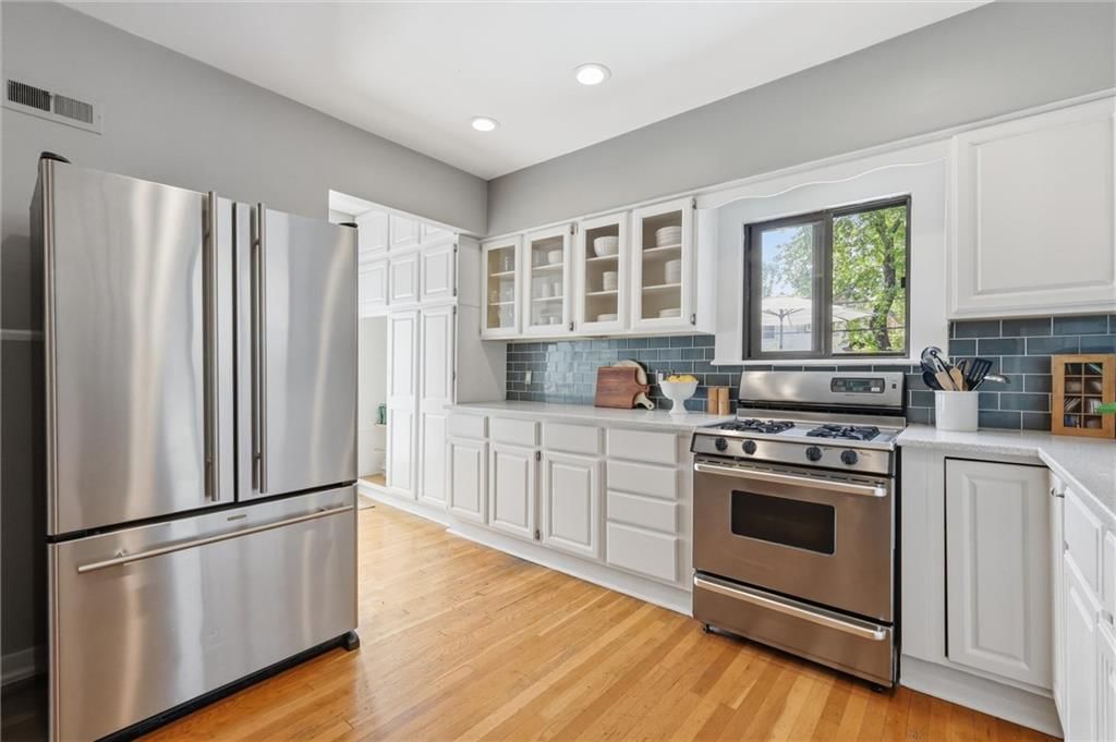 203 W 66th Terrace — photo 13
