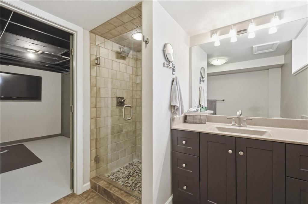 203 W 66th Terrace — photo 29