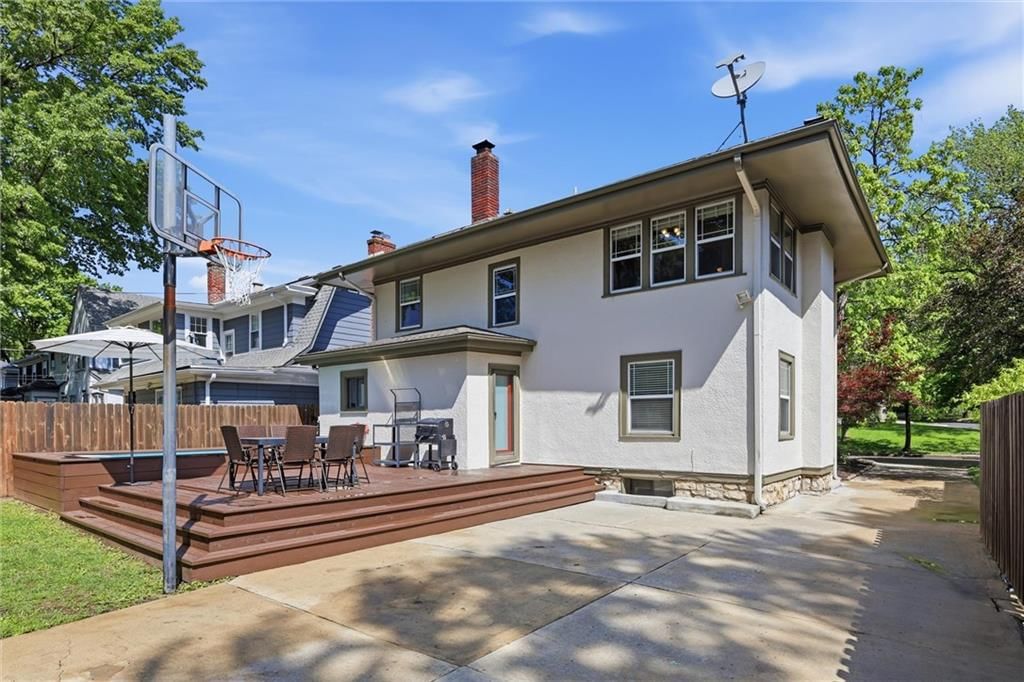 203 W 66th Terrace — photo 34
