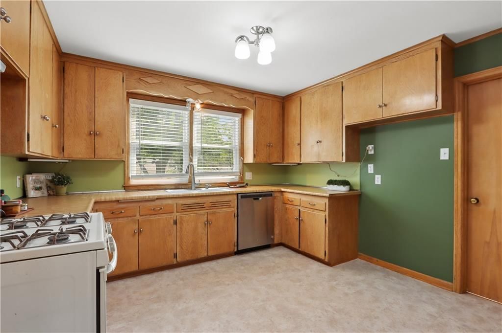 5605 Horton Street — photo 7